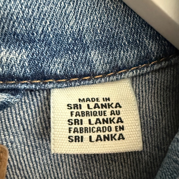 Levi's Denim Trucker Jacket Classic Fit Medium Wash Blue Jean Women Size Large - Picture 5 of 10